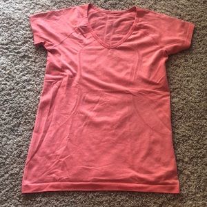 Lululemon Swiftly Short Sleeve V Neck